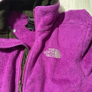 The North Face Women Bright Purple Sherpa Jacket